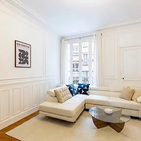Prestigious 4br - Sleeps 9 - Eiffel Tower