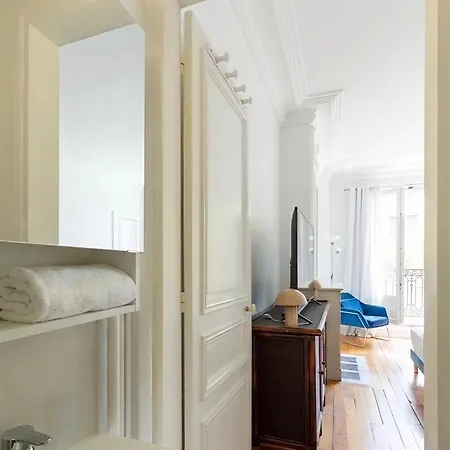 Prestigious 4br - Sleeps 9 - Eiffel Tower Apartmán Paříž