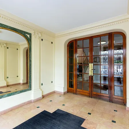 Prestigious 4br - Sleeps 9 - Eiffel Tower Paris